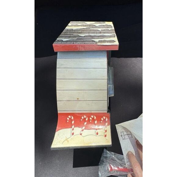 Mark Feldstein Santa Workshop Cuckoo Clock Christmas Music Elf Pops Out Nice! - Picture 9 of 12